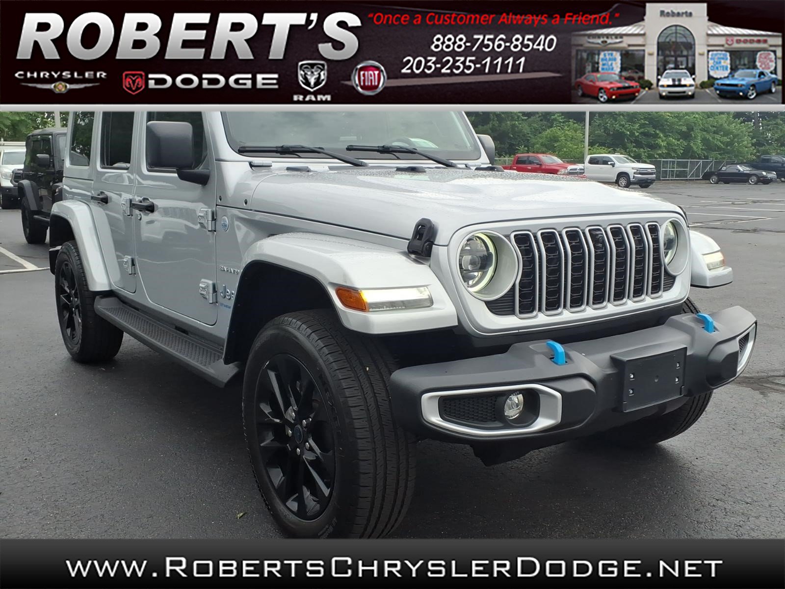 Used 2024 Jeep Wrangler Unlimited Sahara w/ Technology Group AWD/4WD image 1
