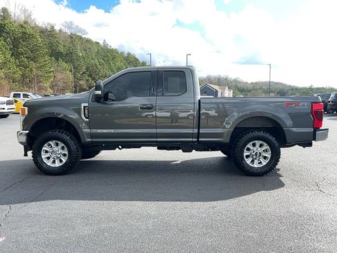Used 2020 Ford F250 XLT w/ XLT Value Package image 8