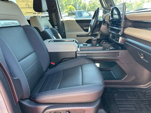 New 2026 GMC Hummer EV 4x4 Crew Cab image 14