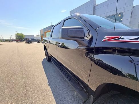 Used 2022 Chevrolet Silverado 1500 Custom Trail Boss w/ Safety Confidence Package AWD/4WD image 8