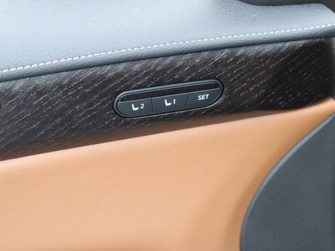 Used 2025 INFINITI QX60 Sensory image 23