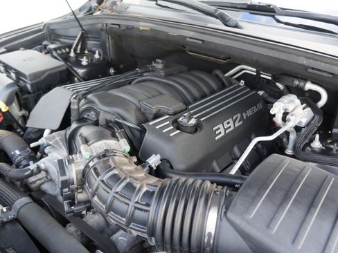 Used 2018 Dodge Durango SRT w/ SRT Interior Appearance Group image 19