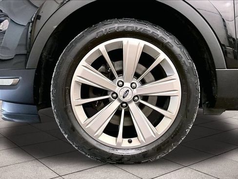 Used 2019 Ford Explorer Limited AWD/4WD image 9
