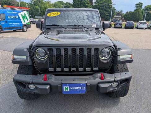 Used 2023 Jeep Gladiator Rubicon w/ LED Lighting Group AWD/4WD image 9