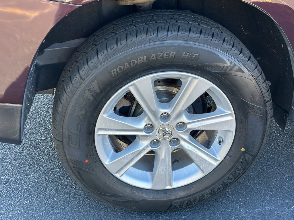 Used 2011 Toyota Highlander 2WD w/ Cold Weather Pkg image 35