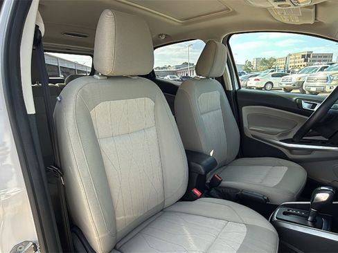 Used 2018 Ford EcoSport SE w/ SE Convenience Package image 34