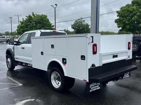 New 2025 Ford F450 XLT w/ XLT Value Package image 3