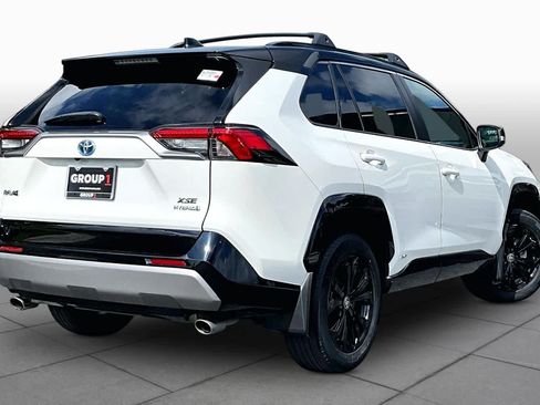 Used 2022 Toyota RAV4 XSE AWD/4WD image 13
