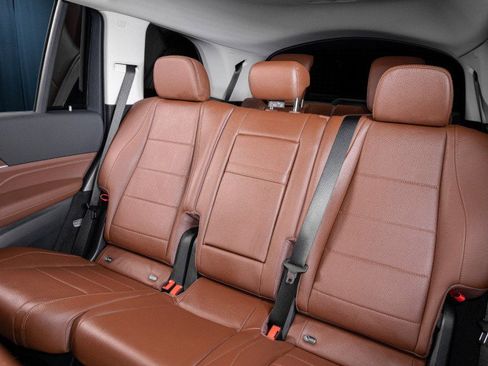 New 2026 Mercedes-Benz GLS 450 4MATIC image 29