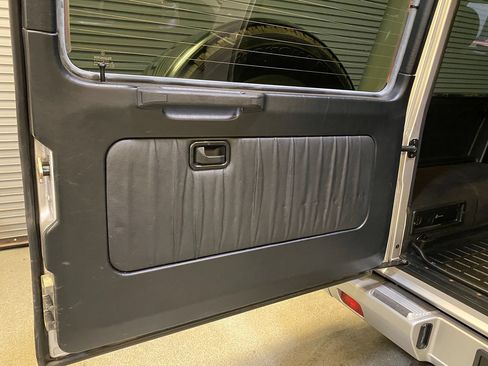 Used 2003 Mercedes-Benz G 500 image 35