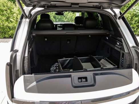 New 2026 Land Rover Range Rover SE AWD/4WD image 69