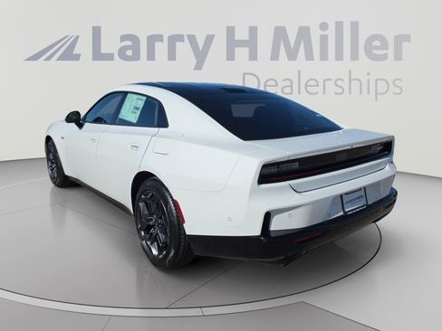 New 2026 Dodge Charger R/T AWD/4WD image 3