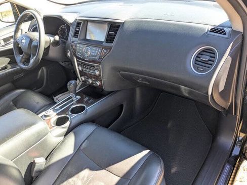 Used 2015 Nissan Pathfinder SL w/ SL Premium Package image 45