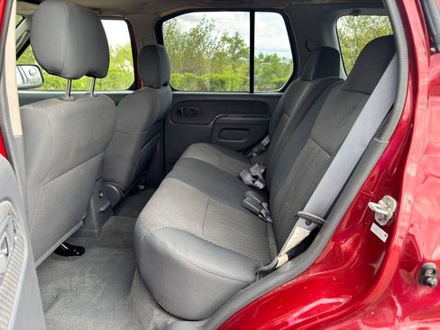 Used 2002 Nissan Xterra XE image 27