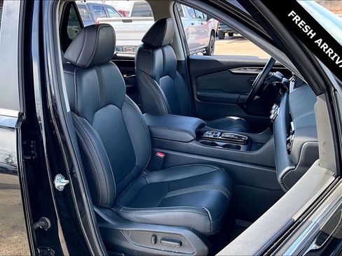 Used 2025 Honda Pilot EX-L image 28