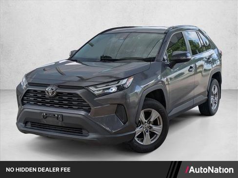 Used 2023 Toyota RAV4 XLE w/ Convenience Package FWD image 1