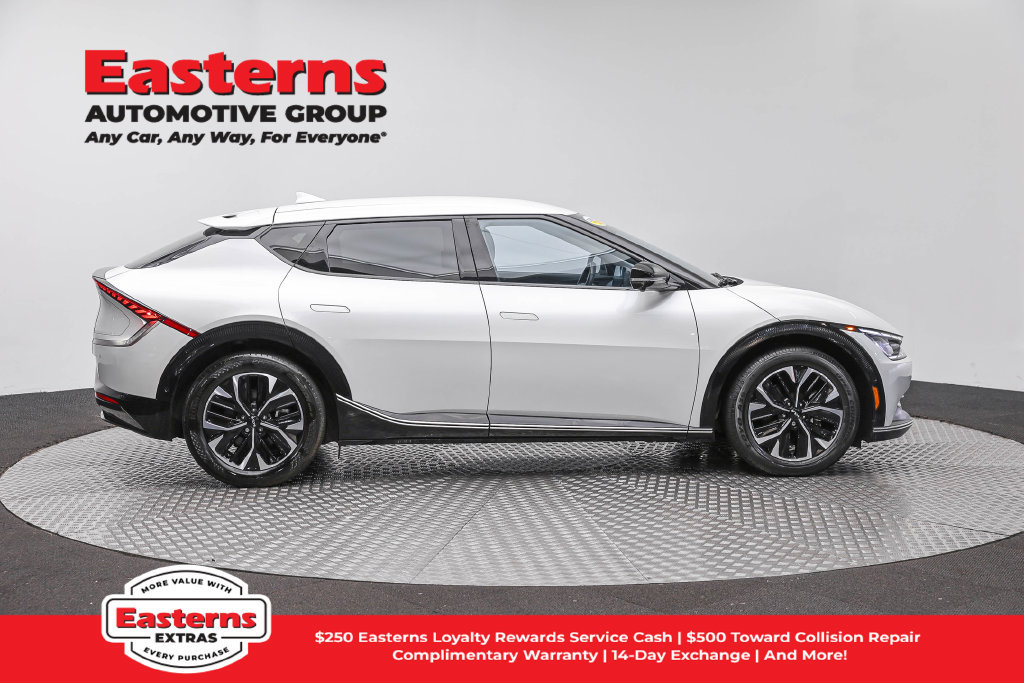 Used 2024 Kia EV6 Wind w/ Wind Technology Package AWD/4WD image 5