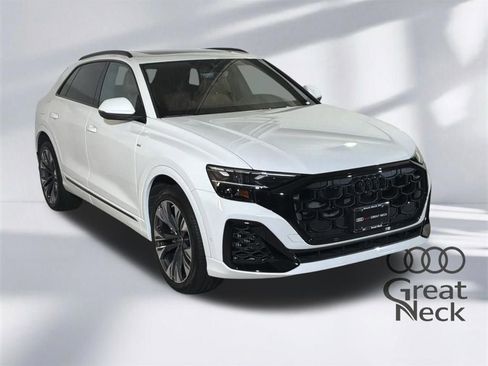 Used 2025 Audi Q8 Premium Plus w/ Premium Plus Package AWD/4WD image 12