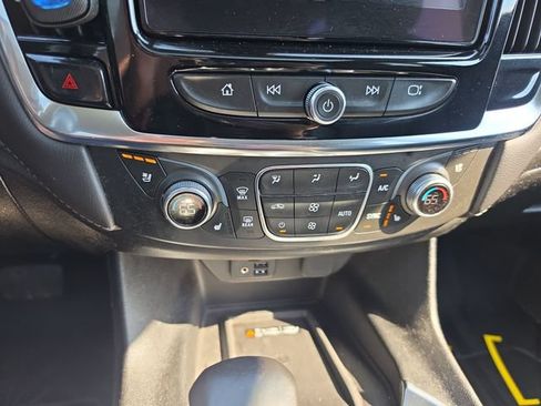 Used 2021 Chevrolet Traverse High Country AWD/4WD image 10