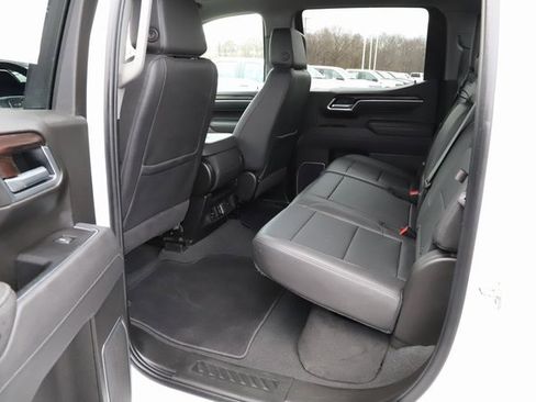 Used 2025 GMC Sierra 1500 SLT image 19