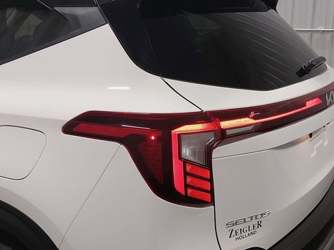 New 2026 Kia Seltos S image 34