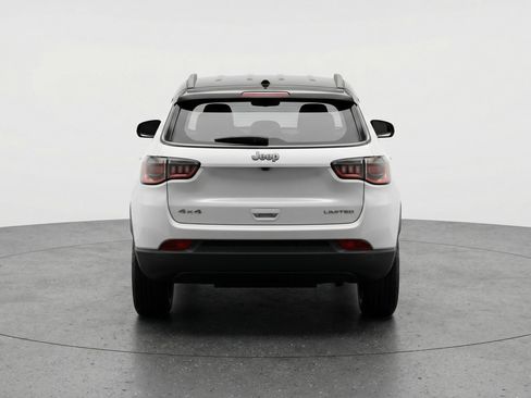 Used 2025 Jeep Compass Trailhawk AWD/4WD image 7