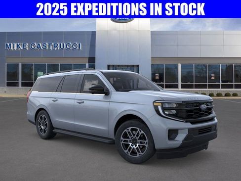 New 2025 Ford Expedition Max Active image 7