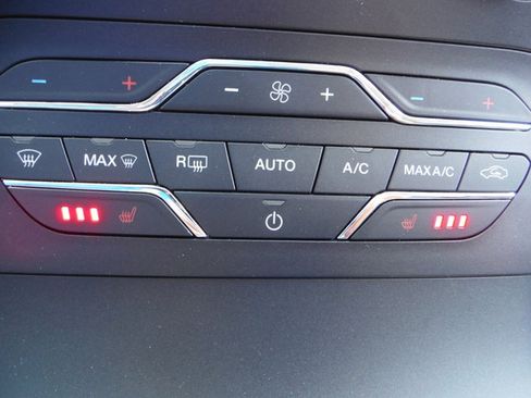 Used 2020 Ford Edge SEL w/ Convenience Package image 25