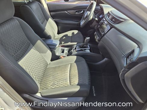 Used 2020 Nissan Rogue SV FWD image 15