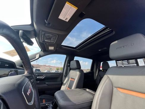 Used 2025 GMC Sierra 1500 AT4 w/ AT4 Premium Package AWD/4WD image 7