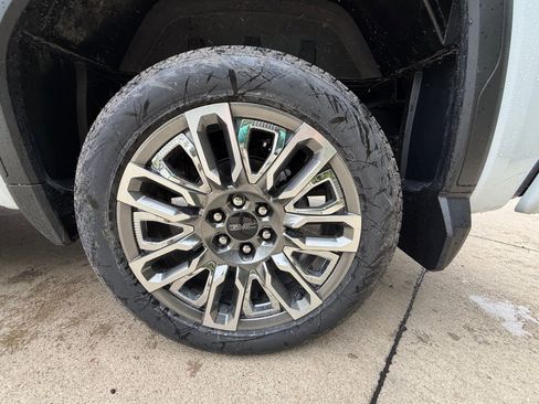 New 2026 GMC Sierra 1500 Denali Ultimate AWD/4WD image 40