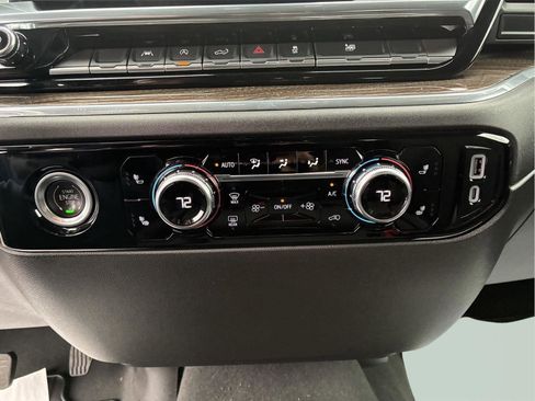 Used 2024 GMC Sierra 1500 Elevation AWD/4WD image 19