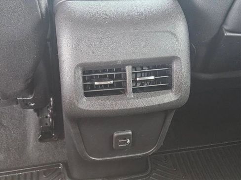 Used 2019 GMC Terrain SLE FWD image 17