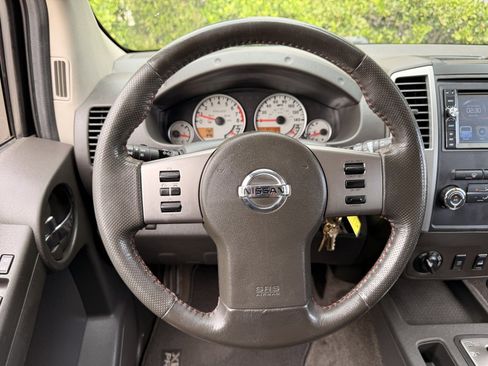 Used 2011 Nissan Xterra PRO-4X w/ Pro-4x Leather Pkg image 18