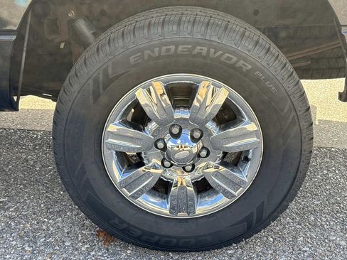 Used 2011 Ford F150 XLT w/ XLT Chrome Pkg image 4