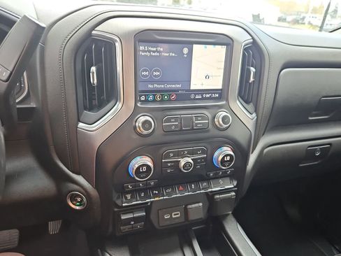 Used 2020 GMC Sierra 2500 Denali w/ Denali Ultimate Package image 28