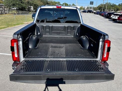 Used 2024 Ford F250 Lariat w/ Chrome Package image 31