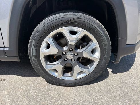 Used 2018 Jeep Compass Limited w/ Navigation Group AWD/4WD image 30