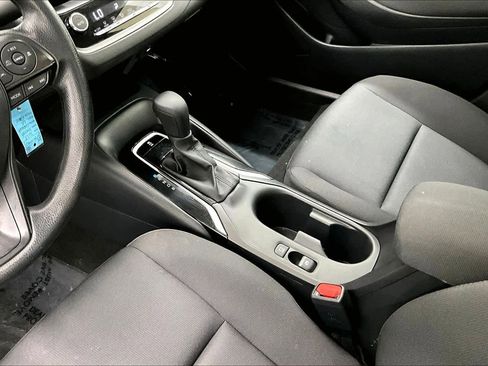 Used 2025 Toyota Corolla LE image 17
