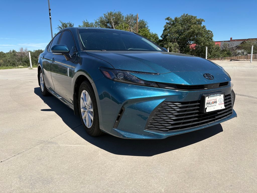 Used 2025 Toyota Camry LE w/ Convenience Package FWD image 3