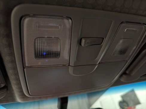 Used 2015 Hyundai Veloster Turbo FWD image 23