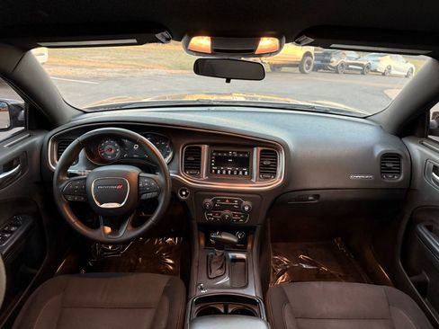 Used 2018 Dodge Charger SXT w/ Blacktop Package image 24