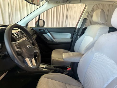 Used 2017 Subaru Forester 2.5i Premium AWD/4WD image 20