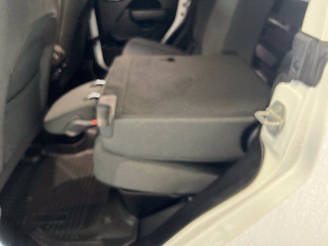 Used 2025 Jeep Gladiator Sport AWD/4WD image 18