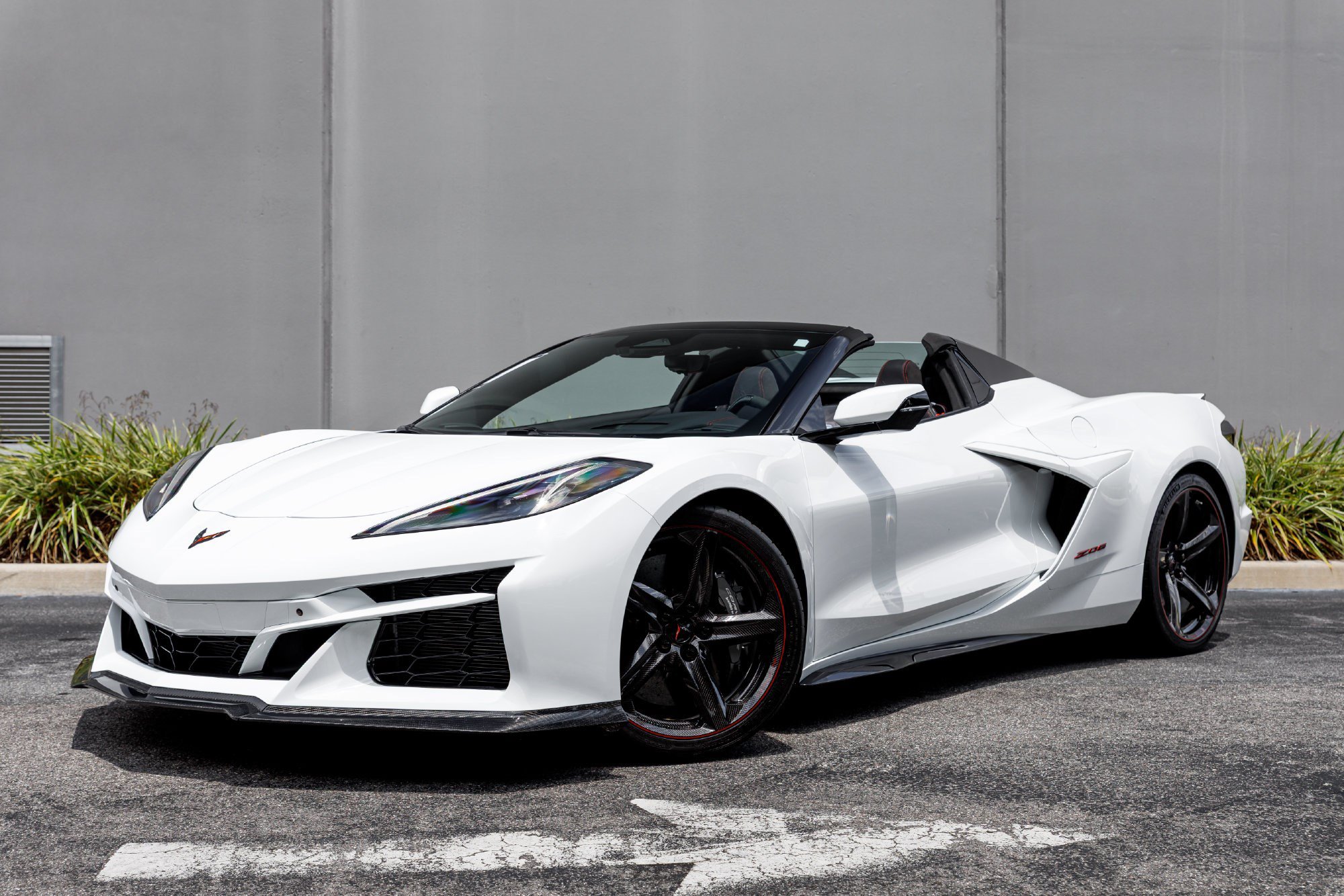 Used 2024 Chevrolet Corvette Z06 w/ Stealth Interior Trim Package RWD image 48