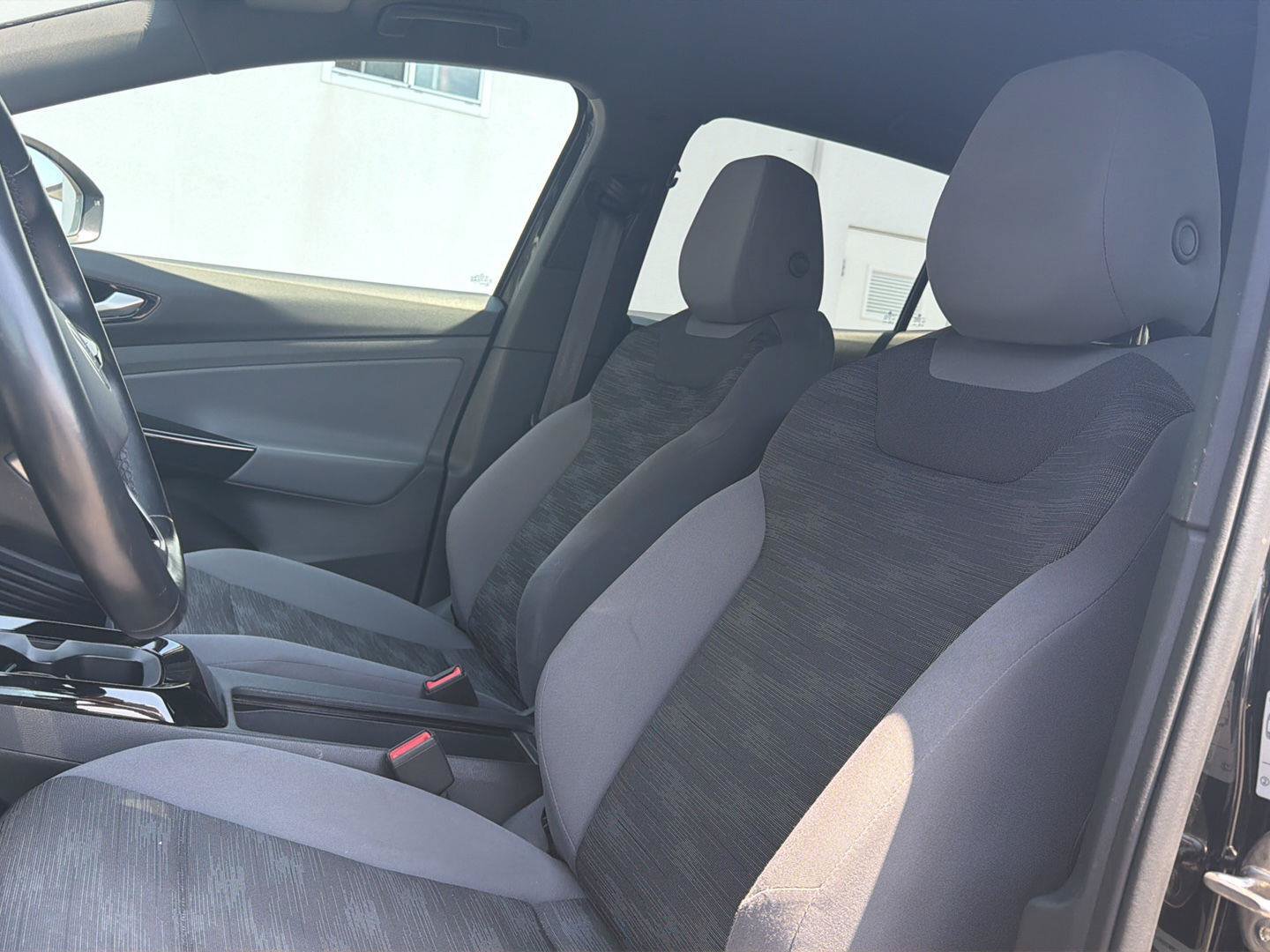 Used 2021 Volkswagen ID.4 Pro RWD image 10