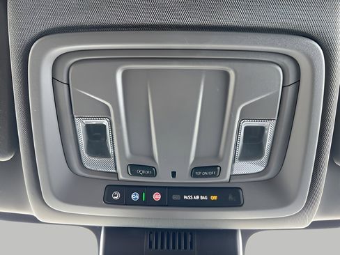 Used 2023 Chevrolet Silverado 1500 LT image 15