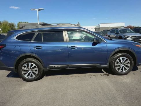 Used 2021 Subaru Outback Premium AWD/4WD image 9