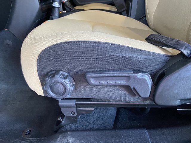 Used 2023 Jeep Wrangler Sport AWD/4WD image 20