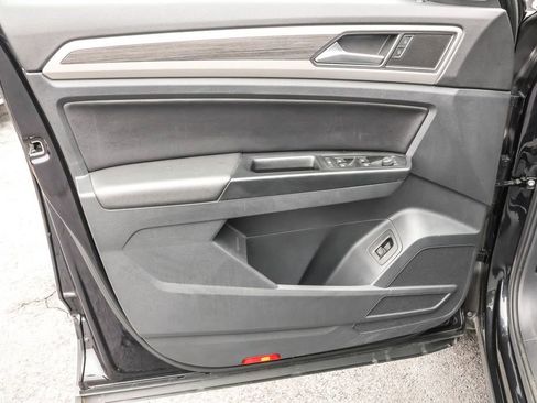 Used 2021 Volkswagen Atlas SEL image 28